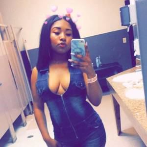 Meet your Posher, Vanessa